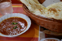 本日のお昼ご飯は、近所のカレー屋さんで