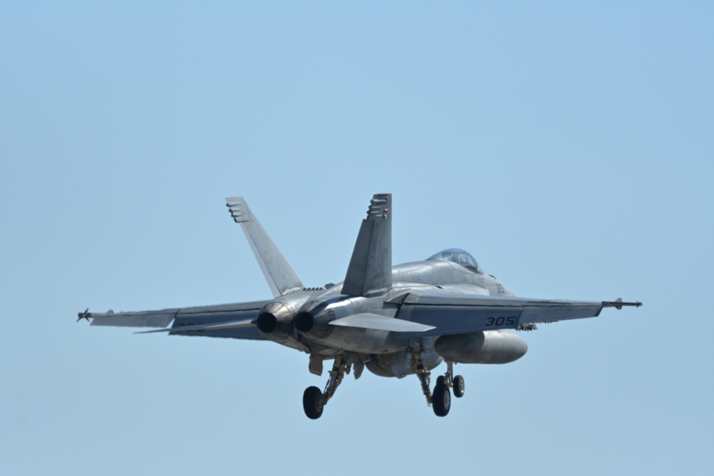 TOP GUN?