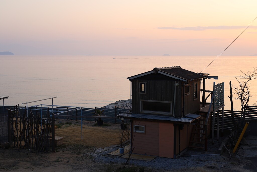海辺の小屋