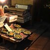 八百屋さんの店頭に早くもみかん・・・