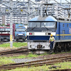 元気に働く電気機関車