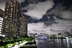 街の夜空は意外と明るい