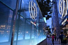 夏の夜の喧騒・・