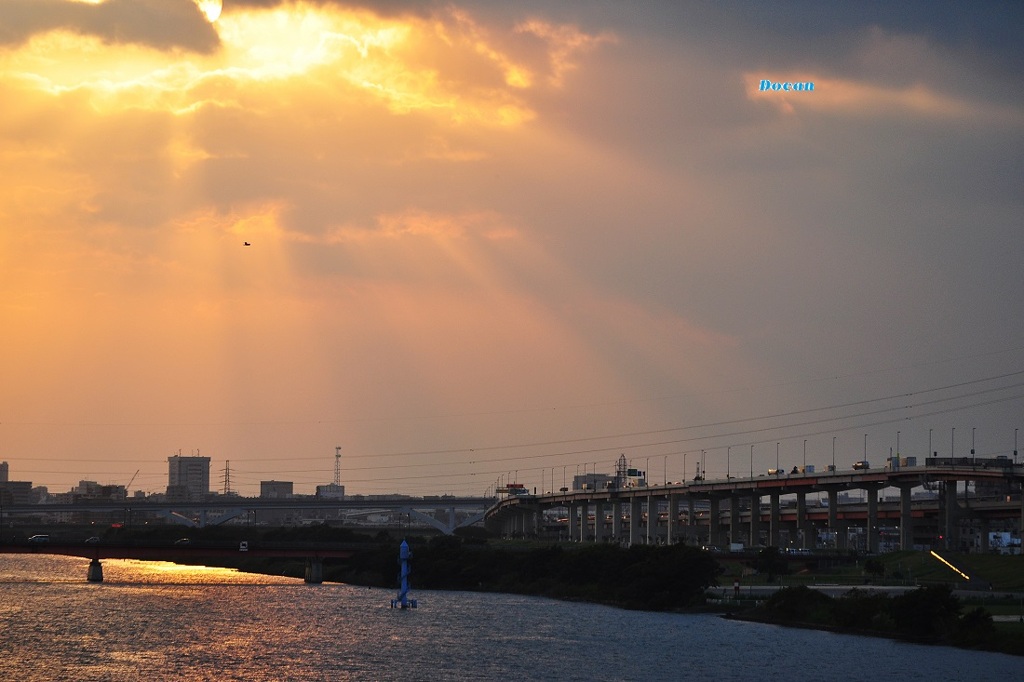 首都高　夕日　荒川