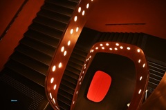 真っ赤なテーブル