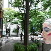 横顔の視線