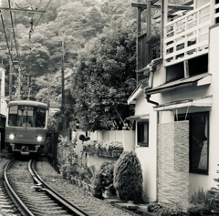 路地裏を行く