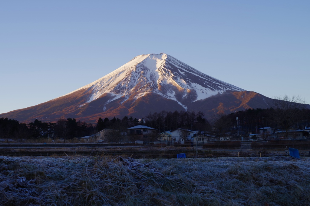 早朝の富士山