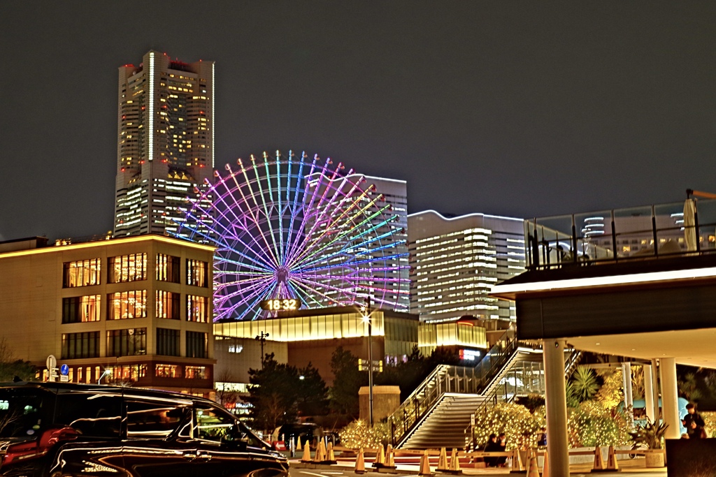 夜の観覧車