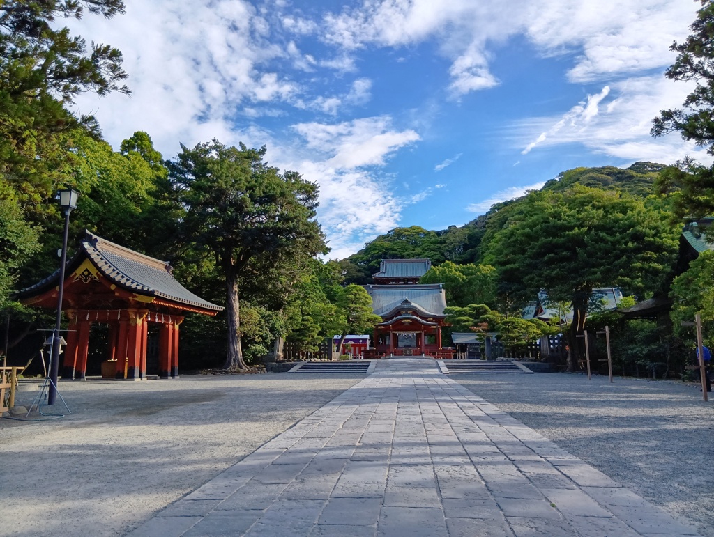 鶴岡八幡宮、鎌倉