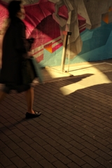 横浜駅東口そばのガード下