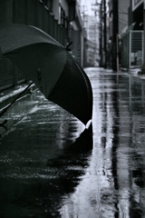 雨のストリート