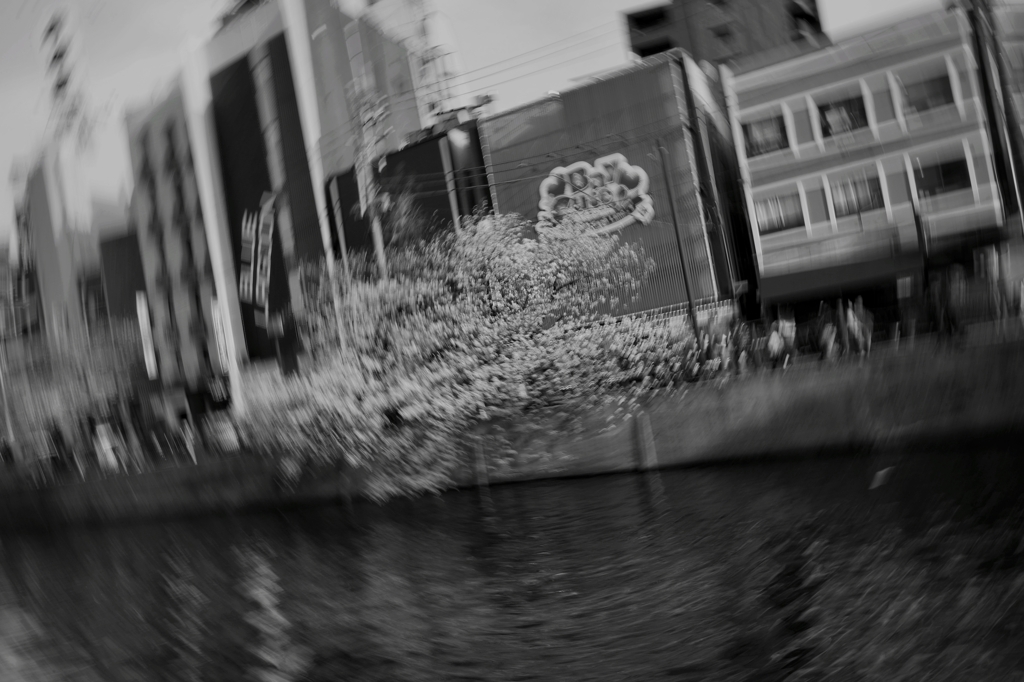 かつては進駐軍の空港が存在した場所