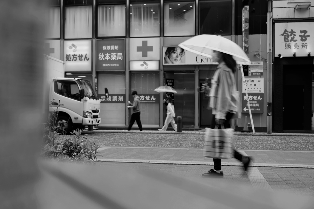 通行人の足の位置へのこだわり
