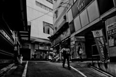 80年代の江戸の池袋駅北口付近に感じます