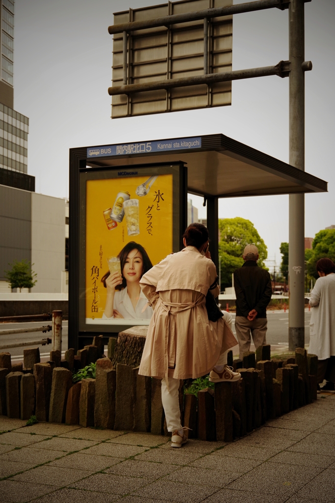 今、江戸はゲリラ雷雨とか...