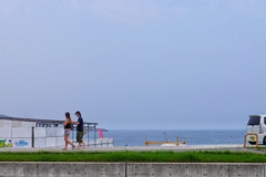 江ノ島大橋から片瀬海岸を望む