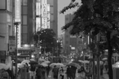 雨の横浜西口(遠景)