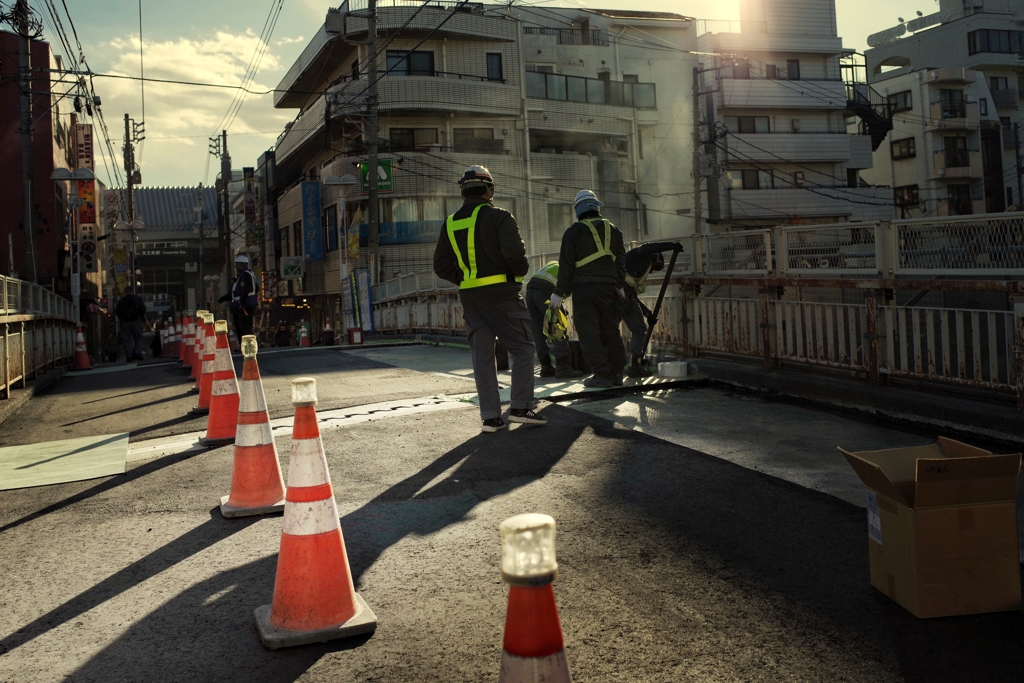 仲本工事