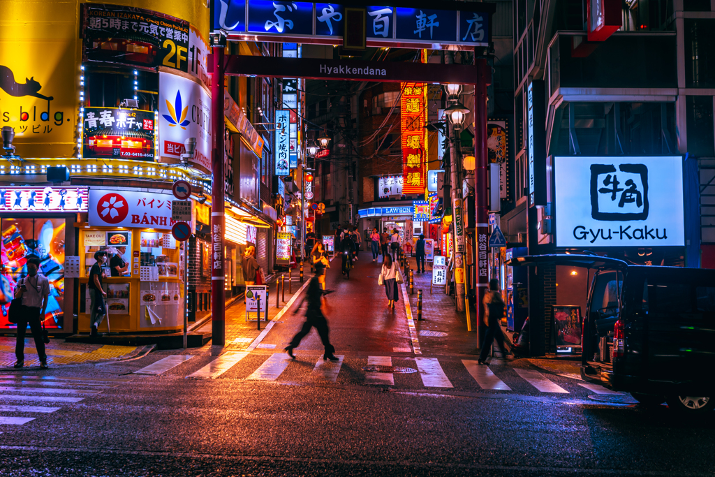夜の街への誘い