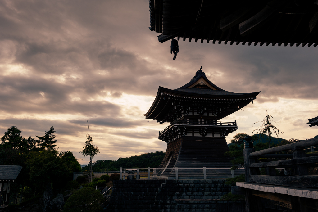 聖天院夕景