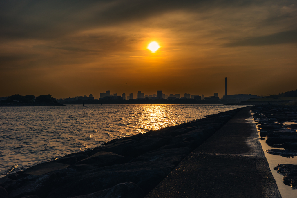 夕陽が街を照らす頃