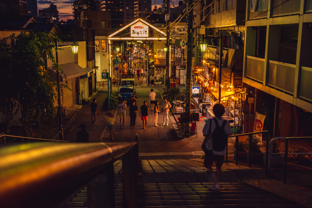 谷中銀座商店街夕景