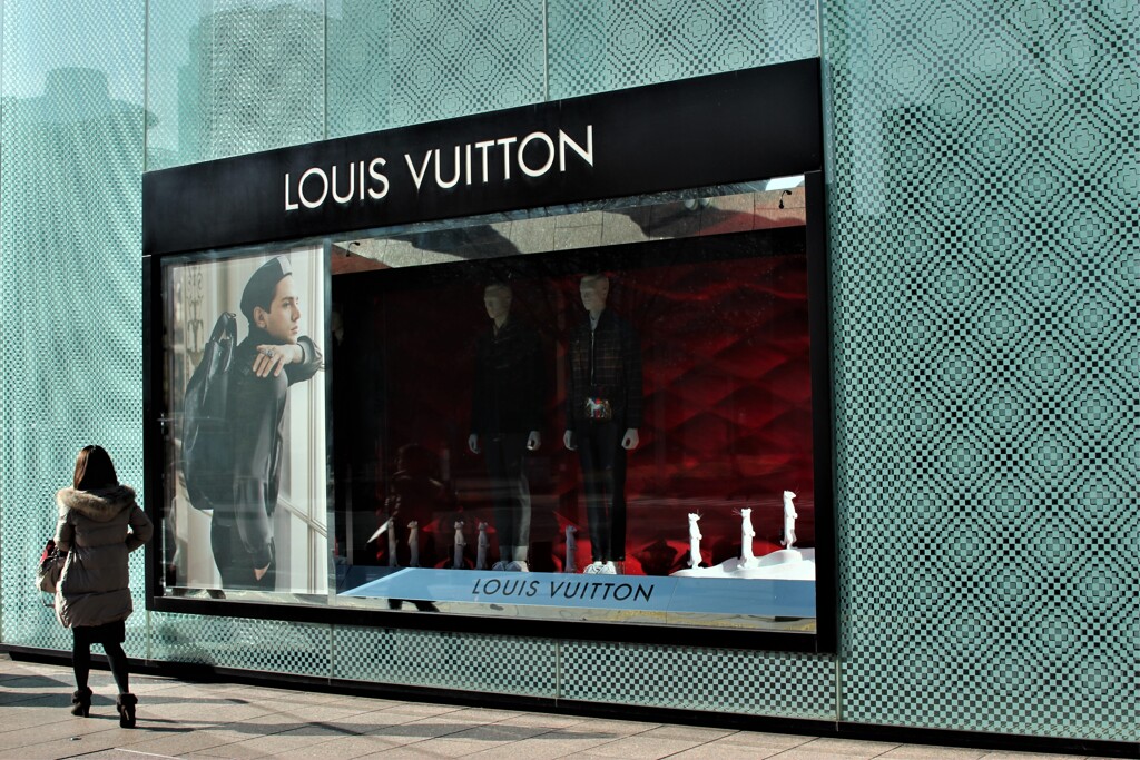 VUlTTON