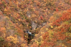 鳴子峡と紅葉と陸羽東線