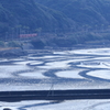 シルバーの砂浜とあまくさみすみ鉄道