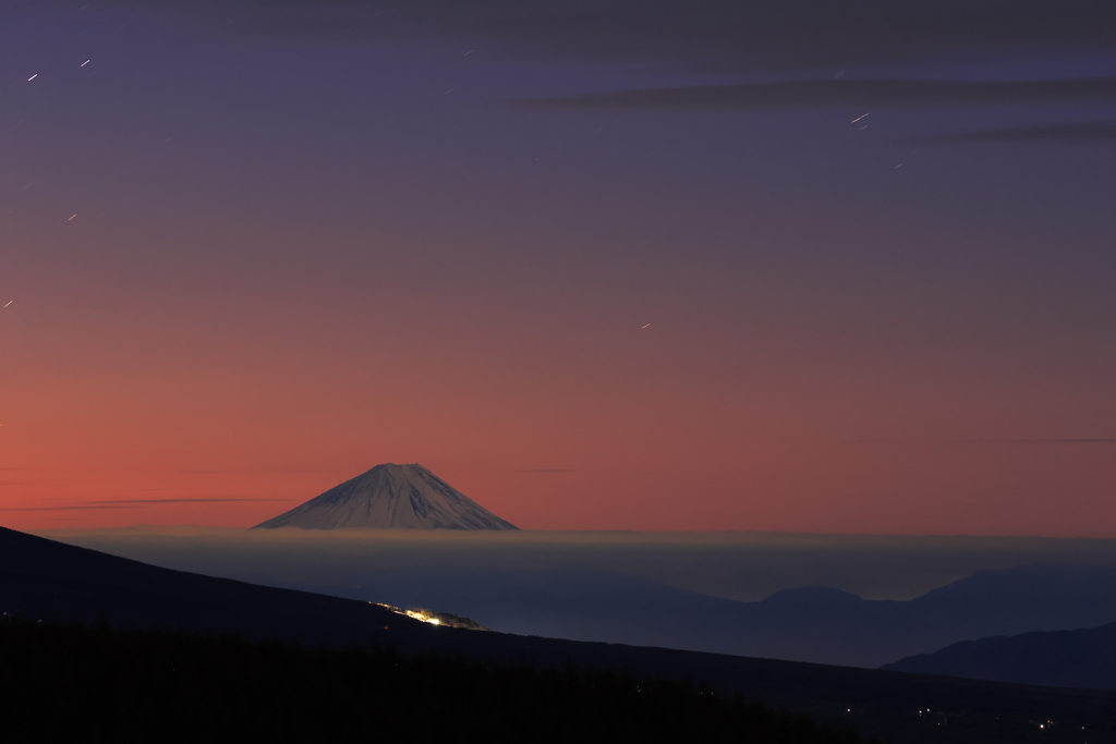富士山と朝焼け