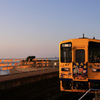 島原鉄道（大三東駅）と黄色いハンカチ