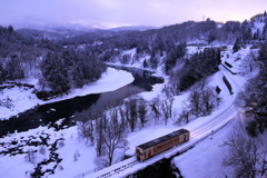 千曲川と飯山線　雪がやみました