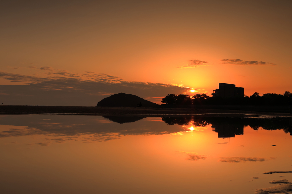 夕日とリフレクション