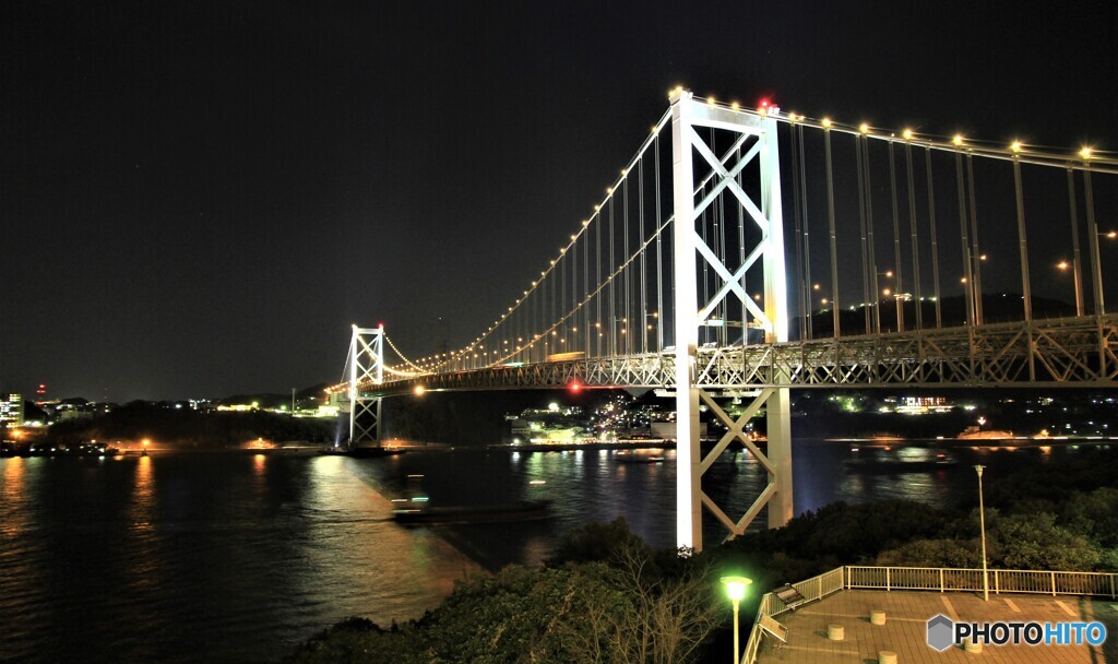 関門大橋のライトアップ