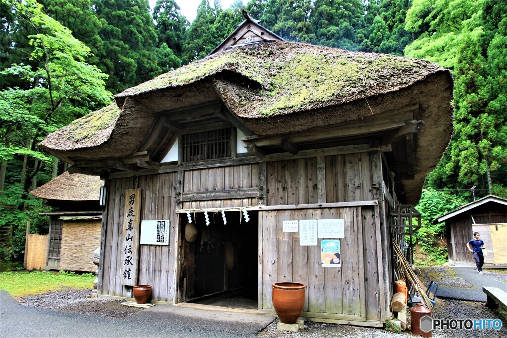 男鹿真山伝承館（なまはげ館）