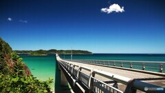 紺碧の海と空