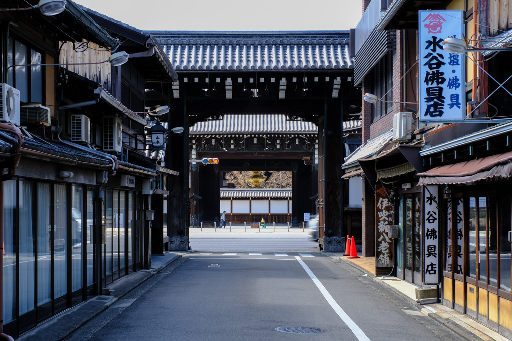 門前町から見た西本願寺