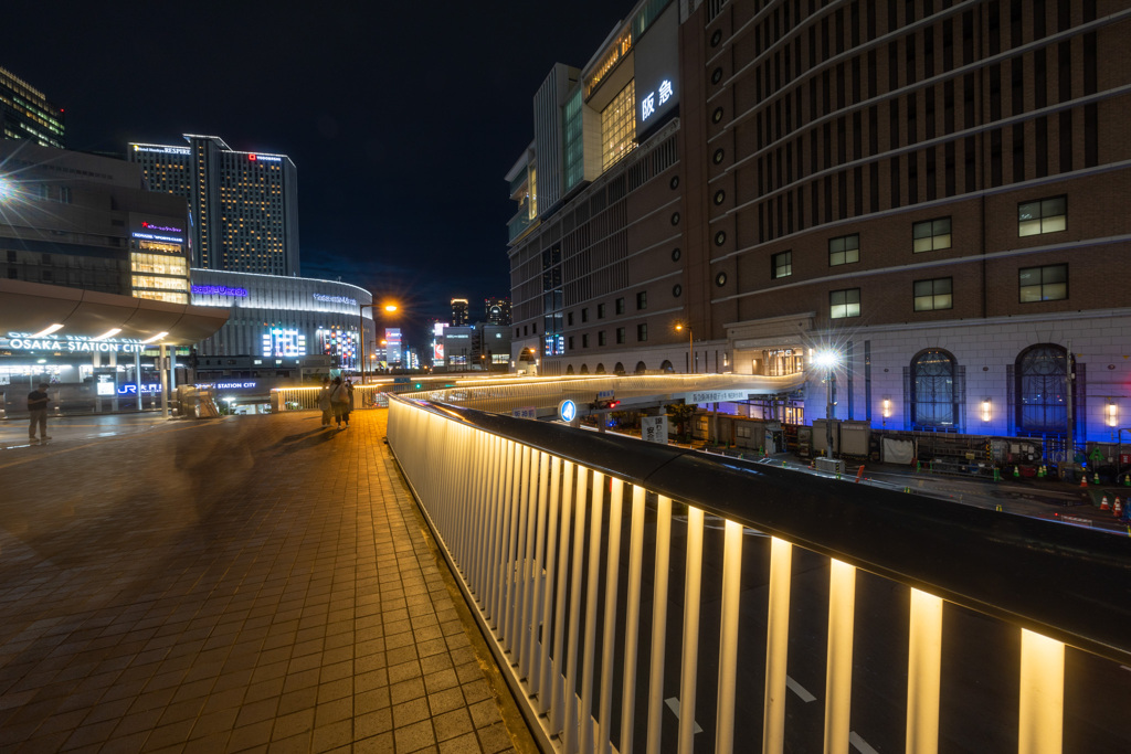 夜の阪急百貨店