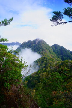大障子岩を眺める