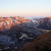 朝日を浴びる九重連山