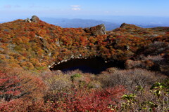 御池の紅葉