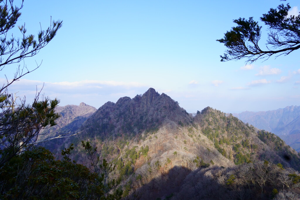 大障子岩