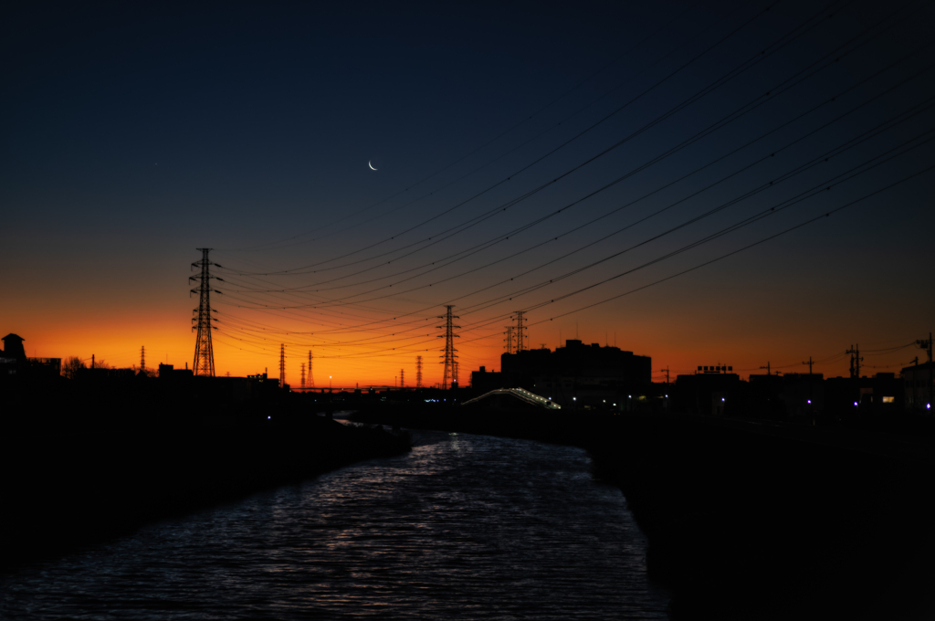 街の風景49 ~有明の月~