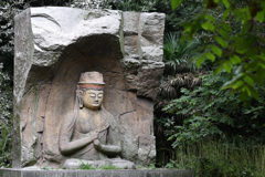 岩仏