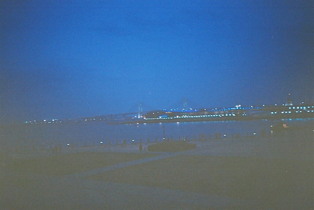 横浜