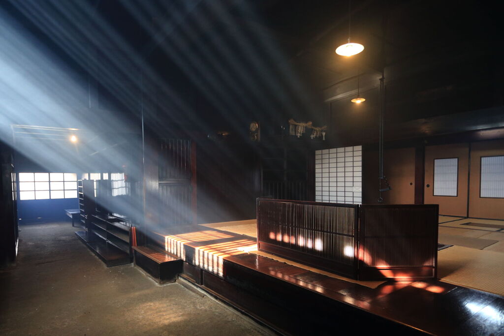 妻籠宿・脇本陣奥谷の「囲炉裏の光」＃６