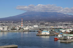 富士が見える港風景