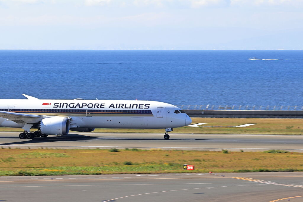 秋晴れのセントレア飛行機撮影＃３