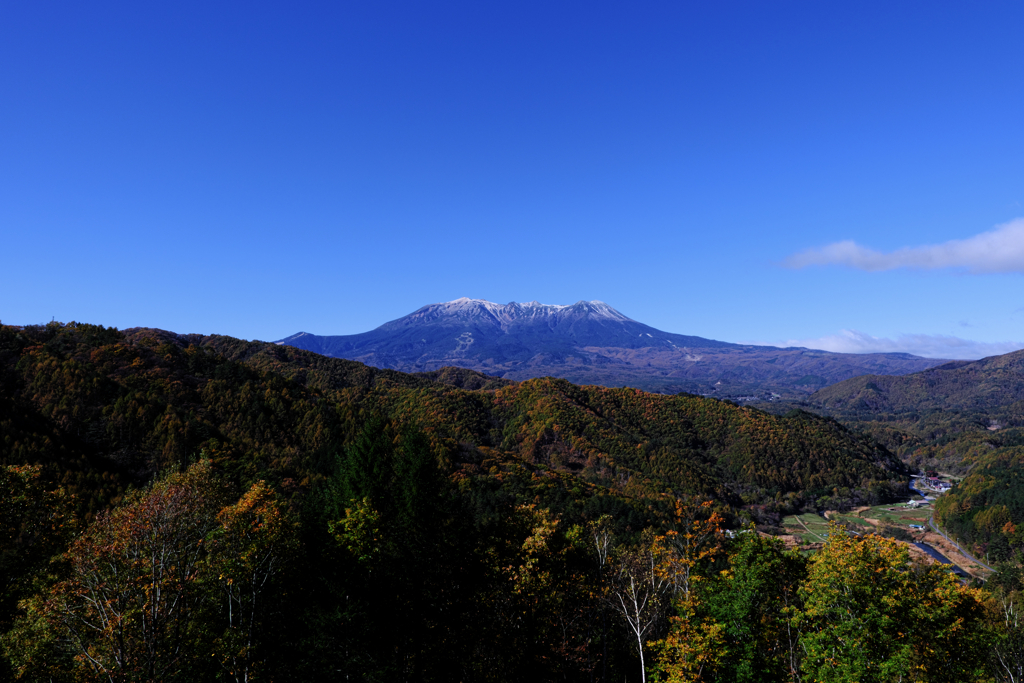 御嶽山が薄っすら雪化粧＃１